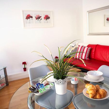 לונדון Apt 1, Opera House 2Nd Floor By Indigo Flats מראה חיצוני תמונה