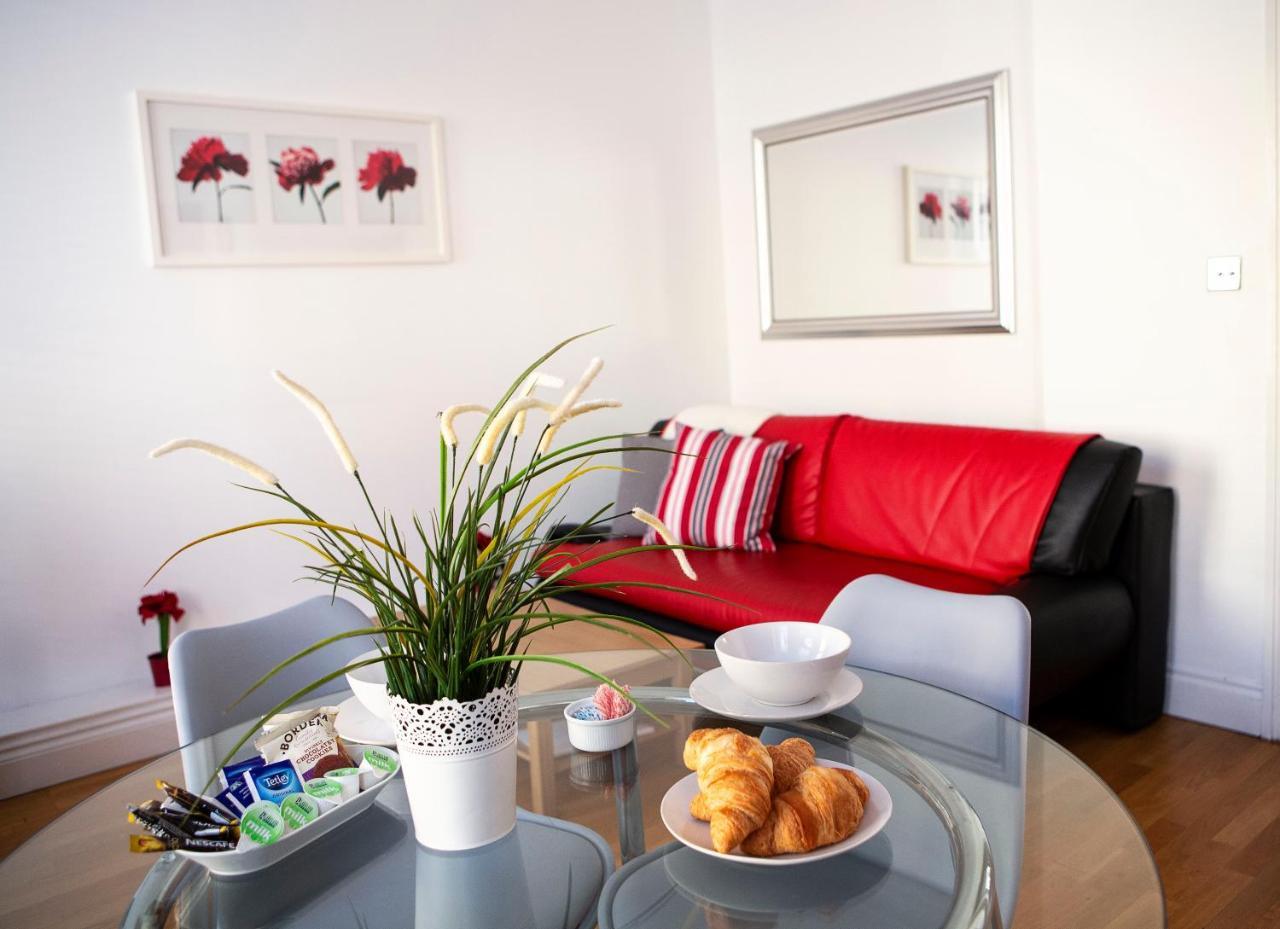 לונדון Apt 1, Opera House 2Nd Floor By Indigo Flats מראה חיצוני תמונה