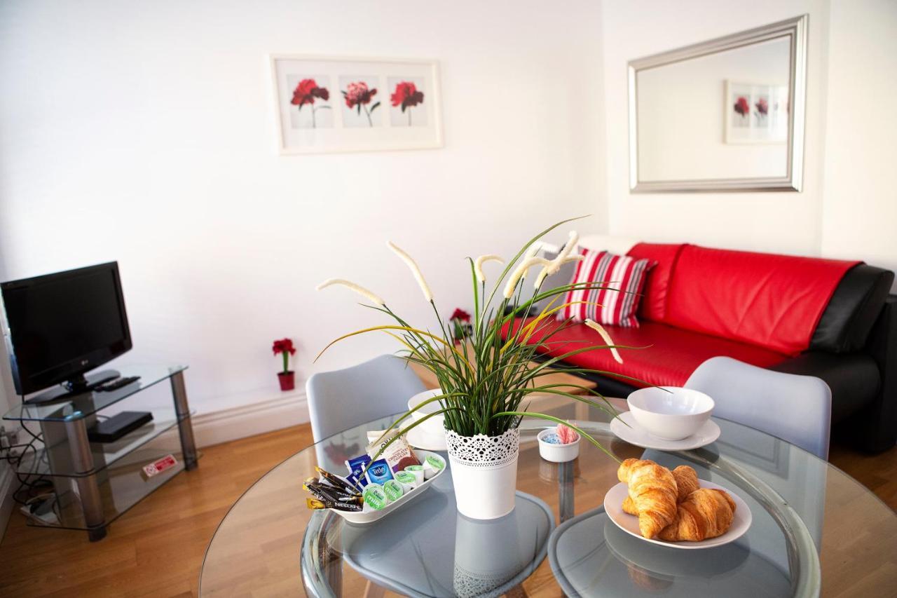 לונדון Apt 1, Opera House 2Nd Floor By Indigo Flats מראה חיצוני תמונה